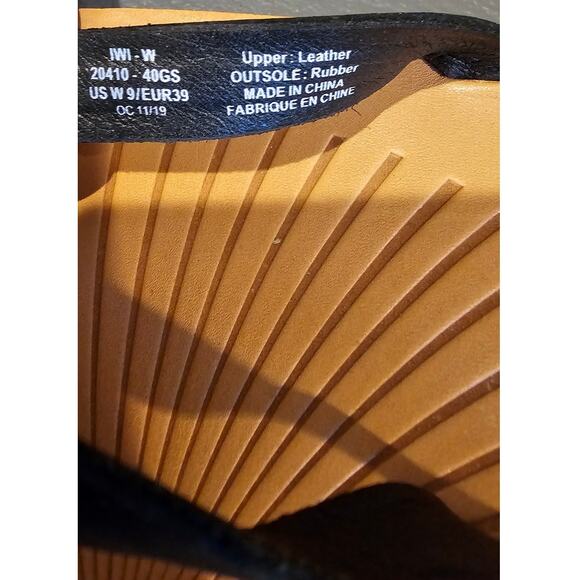 Olukai Iwi Leather Flip Flops Sandals, Black/Tan Womens Sz 9 - Picture 5 of 8